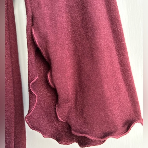 JW Maternity Top - Picture 3 of 4